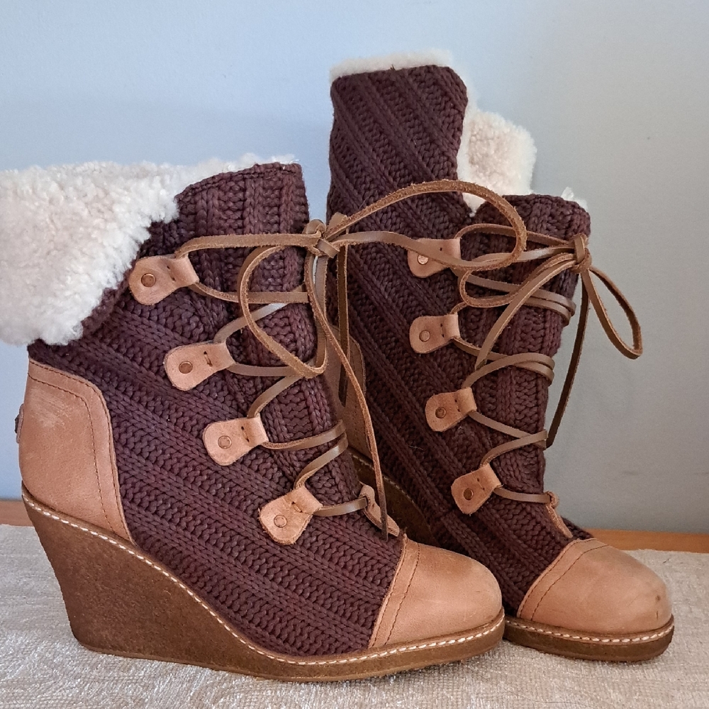 Australia LUXE Collective Mona Wedge Shearling Boots Size 7